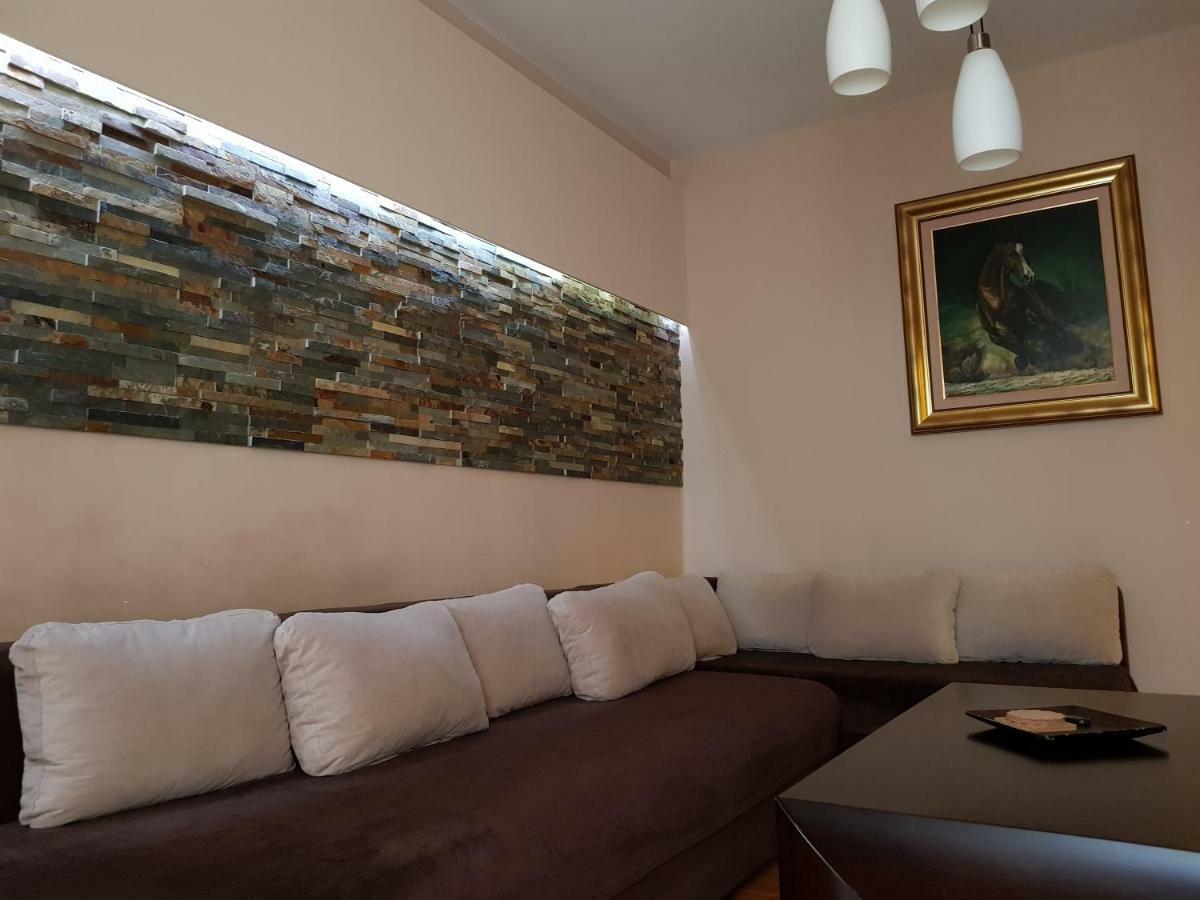 Hulk Apartment Vrsac Exterior photo